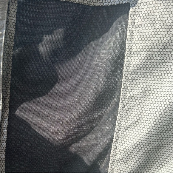 ➡️ ADIDAS Woman’s Lg Climate Proof Terrex Hooded Lightweight Gray Jacket. - Picture 7 of 9